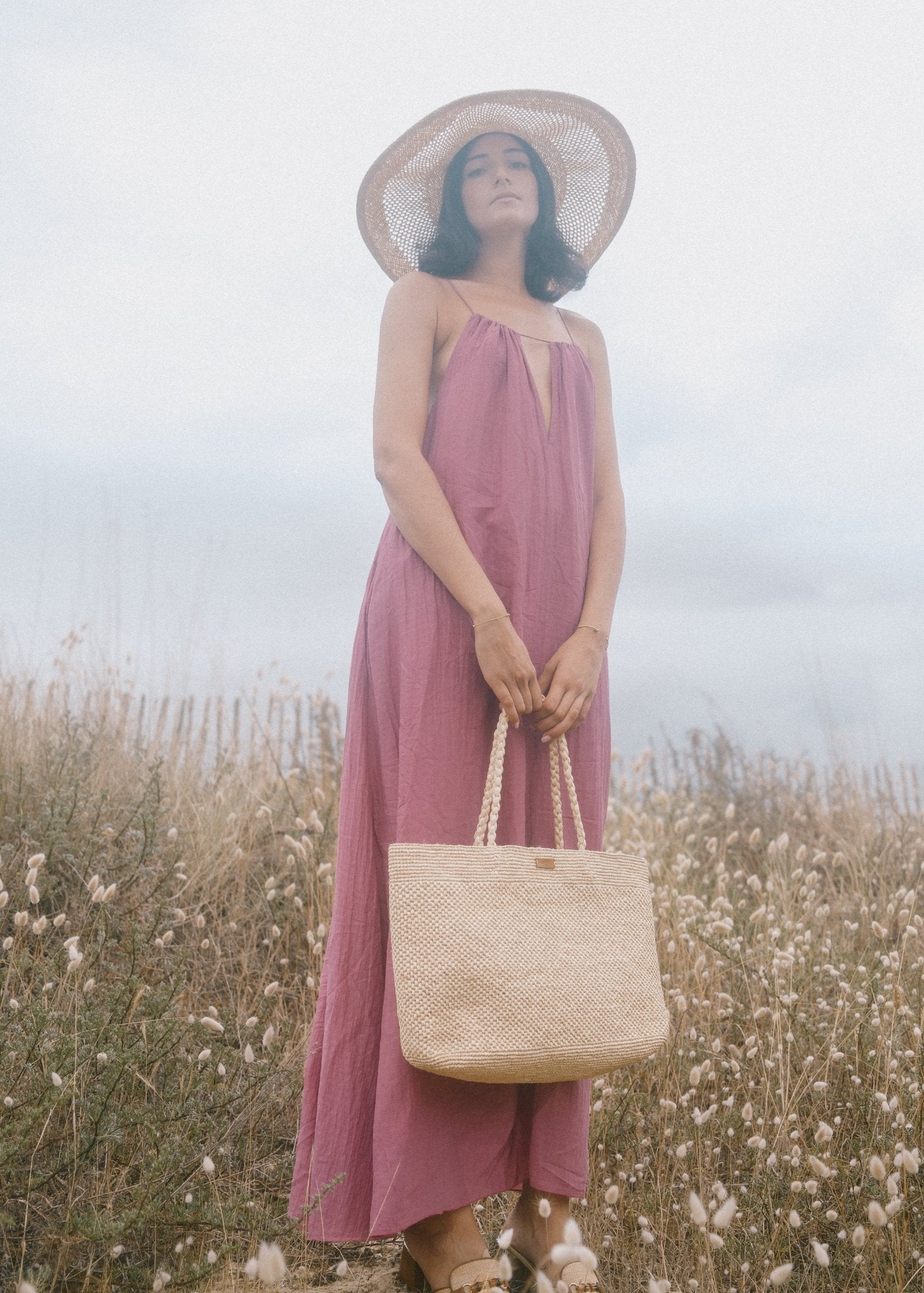 Sac en raphia artisanal Maeva - vue de profil