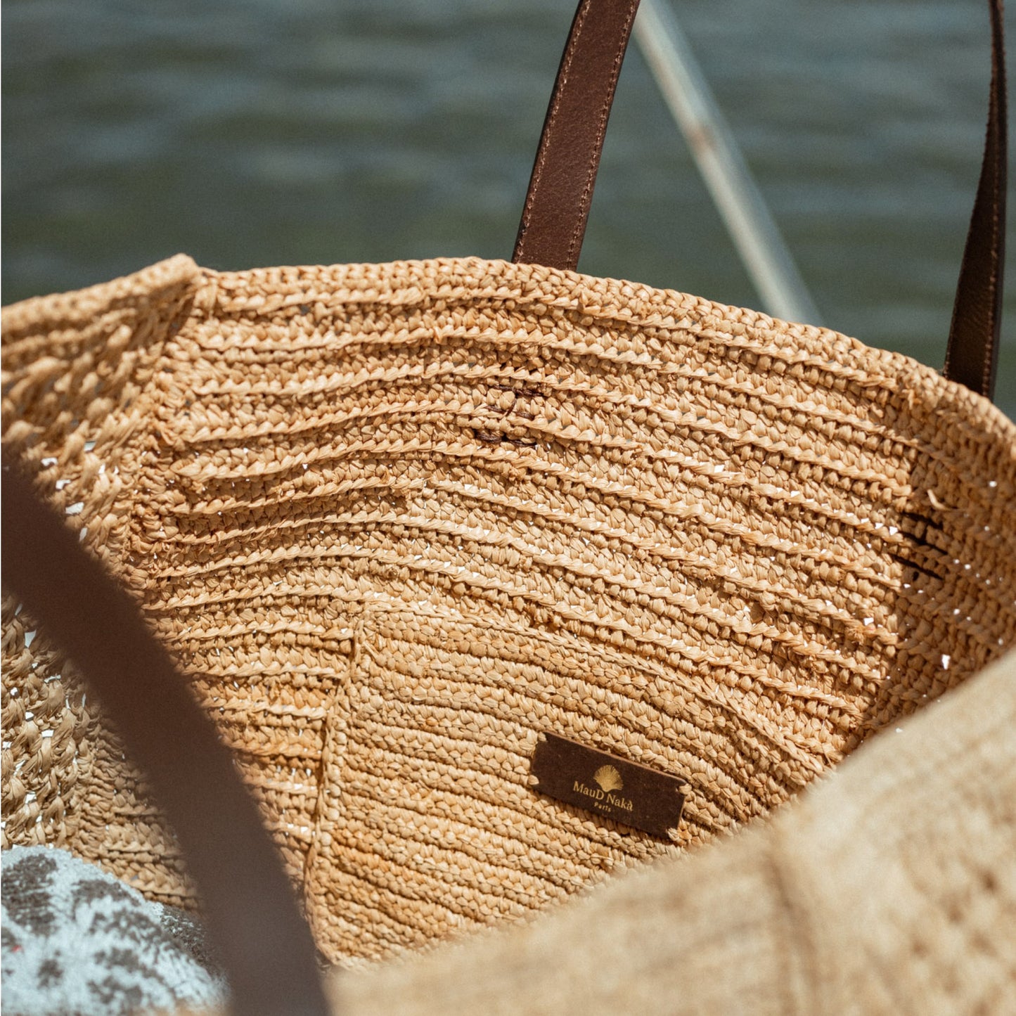 Panier en raphia, Nosi