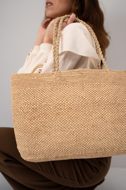 Panier en raphia, Maeva